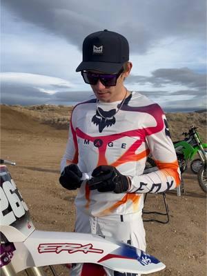 Check em out at us.twosvge.com use Code TALON10 ✌🏼 @TWO SVGE #moto #motocross #mx #ride #riding #sunglasses #dirtbike #dirtbikes #motorcycles #twosvge #twosvgepartner 