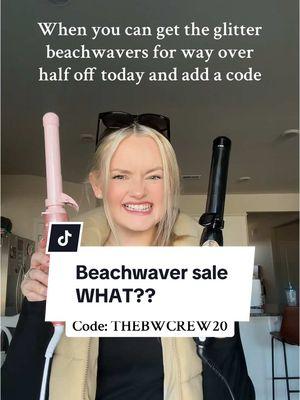 Perfect curls every time on SALE!! 💗💗💗🌊@TheBeachwaver #beachwaver #becahwaversale #glitterbeachwaver #promocode #deal #newyearnewaura #happynewyear #tiktokshopcreatorfinds #giftguide #beautycreator #hairmusthaves #hairtok #glitter #beachwaverpromocode #beachwaversale #what??? #fyp #foryou 