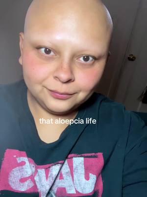 a girl can wish, right? #bald #aloepcia #baldgirl #baldwomen #aloepciaawareness #alopeciagang #alopeciauniversalis #hairless #baldhead #horror #jaws #newyear #newyears #goals #goal #newyearsresolution #wish 