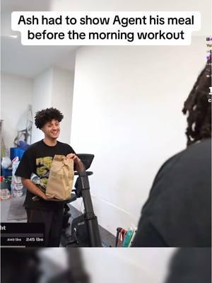 Ash had to show Agent his meal before the morning workout @ashalkk @Agent @Chibu @Smiley #fyp #ashalk #agent00 #chibu #smiley #foryou #xyzbca #fypツ #trending #viral #streamer #twitch #amp #agent00clips #ashalkclips #chibuclips 