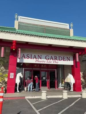 I need a good 5 hours in here #foodplacesinanaheimcalifornia #californiafoodspots #roadtripcalifornia #weekendtripsincalifornia #goldjewelrycalifornia #vietnamesefood #foodrecommendation #foodinoc #vietfood #shoppingvlog #supermarketvlog 