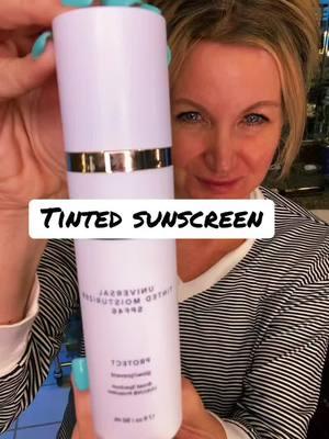 #creatorsearchinsights #sunscreenreview #moisturizerviral #spf #skincare #makeup #sunscreen #glowyskin #TikTokShop #fyp 