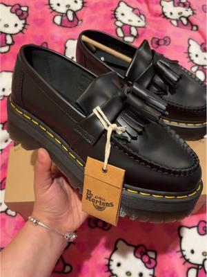 New docs to my collection @Dr. Martens  #loafers #loafersoutfit #drmartens #platforms #doc #fyp #parati 