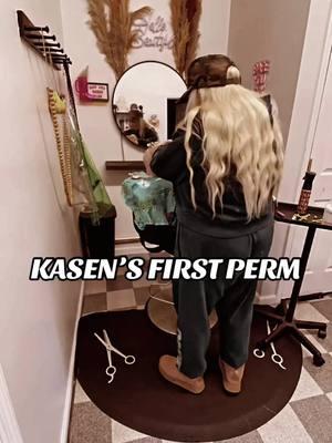 Perks of having a hairstylist mom💕 #perm #hair #hairdresser #hairstylist #kentucky #stylist #workingmom #mom #MomsofTikTok #boymom #firstperm #perms #hairstyles #kentuckyhair #first #perms #lovemyjob #job #career #workingmoms #foryou #foryoupage #fyp 