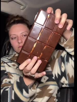 Replying to @Nicole Ann ii super sweet but prerty good  #dubaichocolate #viralchocolate #fypシ #tiktok #yum #foryoupage #asmr #asmr #tryit #reveal #smores #fyp 