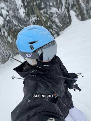 fav time of year #ski #mountains #timberlinelodge #trip #winter #happy #skrt #snowday #snow #board #drive 