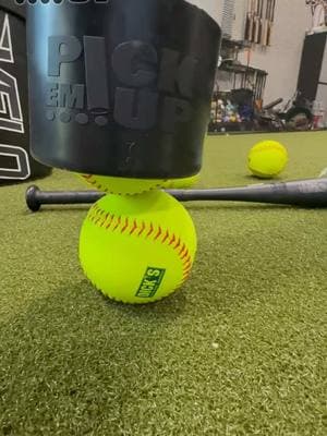 Tag someone that could use this! #softball #softballlife #softballtiktoks #softballmom #viral #trending #fyp #foryou #thebullpentraining #hack #review 