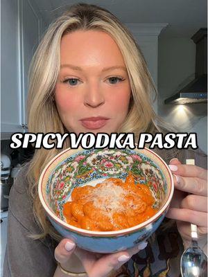 Vodka pasta never disappoints #spicyvodkapasta #spicyvodkasauce #vodkapasta #vodkasausce #cooking #cookwithme #cookingtiktok #homecooking #homecooked #homechef #eatwithme #eatingpasta 