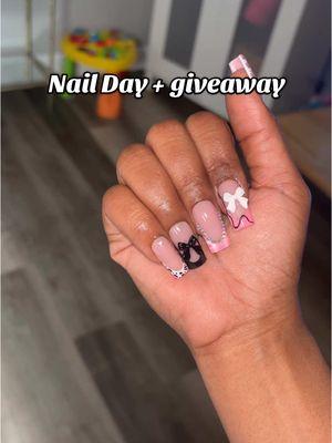 Giveaway ends 01/06/25 🤞🏾🍀 #MomsofTikTok #momlife #momtok #sahm #sahmlife #nails #nailtutorial #nailart #nailinspo #nailsartvideos #nailsoftiktok #pressonnails #pressies #pressons #pressonnailstutorial #pressonsets #pressonnailset #giveaway #teaunca #nailtea #fyp #philly #phillytok #phillynails #phillytikok #phillymom 