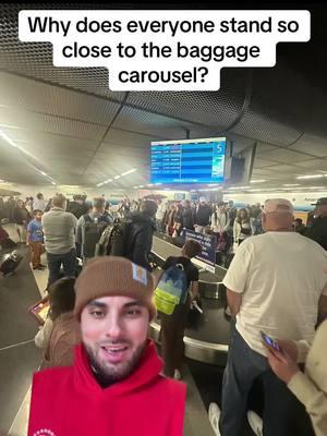 #greenscreen Why does everyone stand so close to the baggage  carousel? #airport #travel #rant #baggageclaim #society 