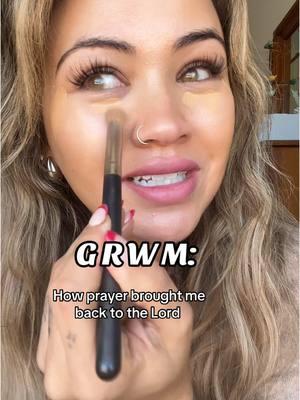 Just a reminder that prayer is so so powerful and not to lose hope 🤍 #christiantiktok #christiangirl #christianinspiration #prayer #prayingmom #powerofprayer #faith #prayerwarriors #grwmmakeup #grwm 