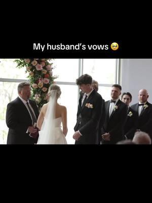 Poor guy really almost didnt make it 🤍 #personalvows #emotional #groom #wedding #reaction #youngcouple #crying #fyp 