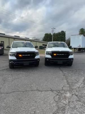 This set of twins came in for 8 #soundoffsignal #mpower #leds each. We used interior shrouds from Soundoff for the inside lights which provides zero flashback to the occupants inside. Thanks for watching! #goodinelectronics #ramtruck #water #utility #worker #moveoverslowdown #fyp 