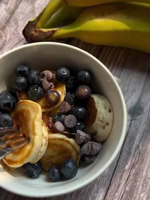 Mini banana pancake bites! Link in bio - Amazon storefront for full recipe. #pancakes #minipancakes #bananapancakes #pancakebites #banana #EasyRecipes #kidfriendlyrecipes #kidfriendlylunch #thecookingmawma 