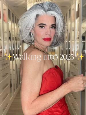 Walking into 2025 with @MOËT & CHANDON @Oscar de la Renta and my attitude ❤️❤️ #2025 #2025vibe #vintagestyle #vibes #redlip #grayhair #uplevel 