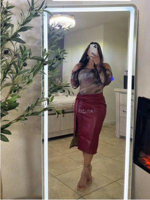 I am normally size Small. Wearing size Medium but Small would of been better ♥️ True to size tho. (Color Maroon) #tiktokshopping #fashiontiktok #tiktokoutfit #midiskirt #leatherskirt  #outfitinspiration #cutestyle #outfitideas #ttshop 