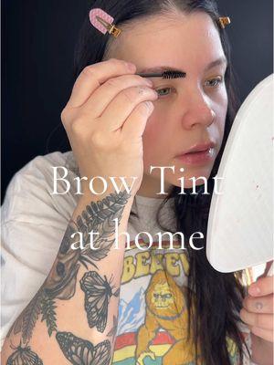 @ArdellBeauty brow tint at home! What do you think? I will do better next time now that I’ve tried it #ardell #ardellbeauty #browtint #browtintathome #athomebrowtint #beautymaintenance #tintedbrows 