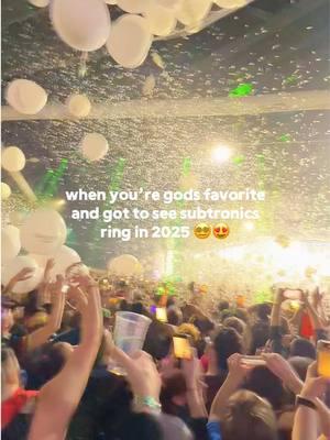 No better way to ring in the new year than with @subtronics 🤩 @Decadence - Colorado  @Mags 🍀🪩  #fyp #musicfestival #subtronics #nye #decadencenye #thefestivalbabes #edmtiktok 