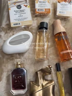 some of my fav vanilla products 🍨🧸🎧☁️ #fragrancetiktok #fragrance #perfumetiktok #perfumes #vanilla #vanillagirl #vanillagirlperfume #kayalivanilla28 #roomtok #girlytok