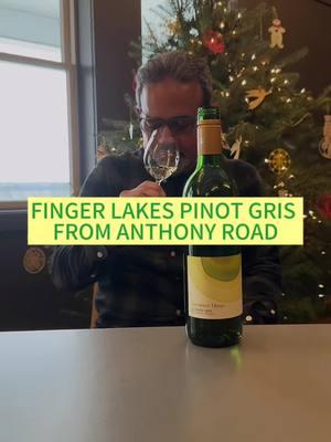 Sigo en #fingerlakes y creo que la uva #pinotgris tiene gran potencial  #wine #vino #whitewine #vinoblanco #senecalake 