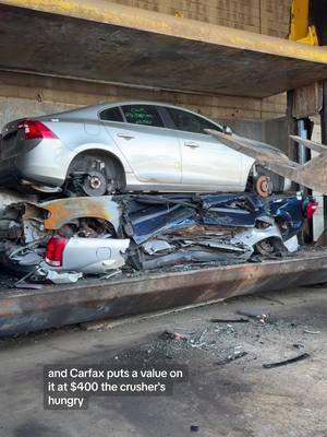 2012 Volvo S60 with 250,000 miles. If it was running it’s MMR value is $650. This one has a bad engine. #volvo #volvos60 #manheimautoauction #carvalue #cardealership #carcrusher #carcrushing #autorecycling #autopartscity 