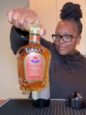 Frozen Crown Peach Beach #crownpeach #crownroyal #fyp #drinktok 