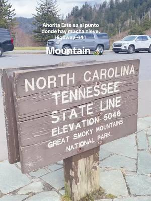 #creatorsearchinsights #northcarolina #mountains #stateline #tennessee #greatsmokymountainsnationalpark #greatsmokingmountains Este es el punto perfecto para ver nieve.  Pero Aveces lo sierran por que se pone peligroso 