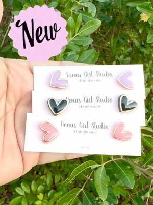 Love is in the air ♥️♥️♥️  My new Gold Rim Heart studs are available in my TikTok shop Tonight!  Come join me in my Live at 7pm EST  #statementearrings #earringlover #HandmadeJewelrys #clayart #clayearrings #clayjewelry #polymerclay #ValentinesDay #valentinesdaygift #valentinesearrings #loveearrings 