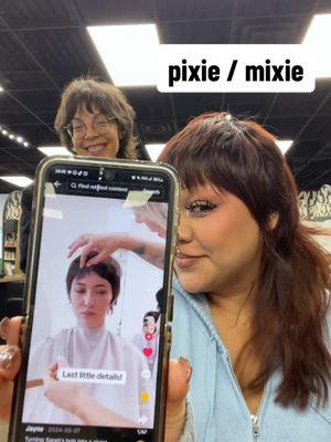 Anna ate down. @bb.puchunga  WAIT ‘TIL YOU SEE THE WET LOOK THO!! 🫠💦 I ATE W THAT. Finally nailed the perfect product combo. 👉 products used in comments  #mixie #pixiecut #wetlook 