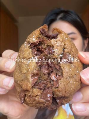 Have you guys tried hojicha chocolate chip cookies? 🍪🤤🤎#cookie #hojicha #cookierecipe #baking 