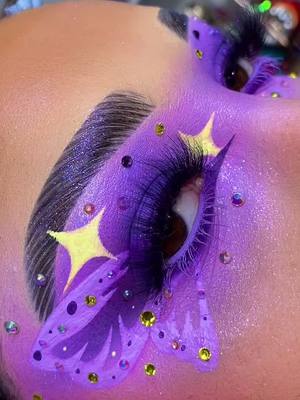 @Lexilalamakeup 🤩  💜🦋✨💜 ✨ @officialbloodlinebeauty Life Of Color Water Activated Liner 💜 #purplemakeup #butterflymakeup #purpleandyellow #whimsical #festivalmakeup