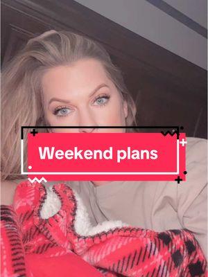 Don’t mind me crawling into bed to catch up on shows! #homebody #weekends #plan #greatweeekend #saturdaynight #comfy #happy #happyathome #nothing #cozy #cozyathome #greatnight #blueeyes 