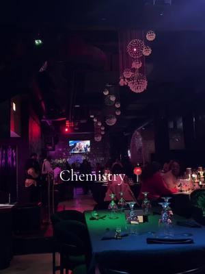 Definitely recommend for a perfect date night out 🥂✨  #chemistrychicago #chicagotiktok #chicagodinner #chicagonightlife #chicagonightout #chemistrychicagosteakhouse #chicagodiner 