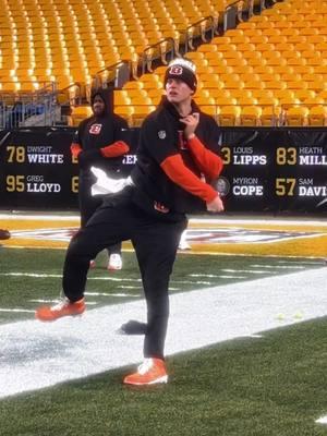 Joey Brrrr 🥶 #fyp #foryou #joeburrow #joeburrowedit #burrow #joeburreaux #burreaux #joeyb #joeshiesty #nfl #nflfootball #cincinnati #cincinnatibengals #bengals #ohio #ohiostate #osu #ohiostatefootball #ohiostatebuckeyes #buckeyes #lsu #lsufootball #lsutigers #popout #bigboogie 