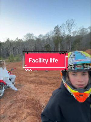 It’s an epic life 🥹🤍 #moto #motomom #motocross #pitbikes #pitter #crf #dirtbikes #mototok #supercross @the_shoals_mx 