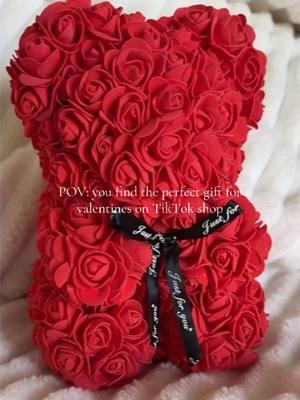 The bear made out of roses is the perfect valentines gift idea. It also comes in several colors. #ValentinesDay #rosebear #valentinesgift #lovebear #romanticgifts 