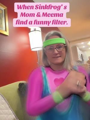 Sinkfrog’s mom & meema find a funny filter.  #Sinkfrog #sinkfrogsmom #Sinkfrogsmeema #funnyfilters ##maniac #flashdance 