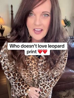 What girl doesn’t love leopard print! 🐆❤️ #leopardjacket #leopardprint #leopardprintjacket #mom #tiktokshopjacket #momoftiktok #tiktokshopfinds #winterjacket #leopardprintcoat 