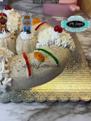 Rellena de chocorroles #gelarosca #gelatinas #reyesmagos #6deenero #postres #rosca ##roscadereyes##jellygominola##creatorsearchinsights##fypシ゚viral##fypシ゚viral##losreyesmagos##navidadentiktok##gelatinasartisticas##okc##postresfaciles