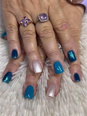 Here’s a quick set… nice and plain! Perry colors!! #AcrylicNails #ShortNails #squarenails #shortsquarenails #teal #tealnails