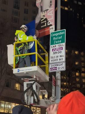 New York City really did a countdown to reveal the congestion pricing signs…. Congestion pricing begins tomorrow, January 5th. If you plan on driving anywhere in Manhattan below 60th street, you will have to pay an additional $9 toll. 😭 #newjersey #nyc #manhattan #tolls #ezpass #congestionpricing 