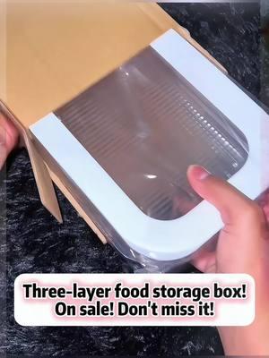 Kitchen find I never knew I needed 🙌🏽 #kitchenfind #foodcontainer #threetiercontainer #foodstorage #delimeats #sandwhiches #foodorganization #organizing #fridgerestock #refrigerator #TikTokShop #tiktokshopblackfriday #tiktokshopcybermonday