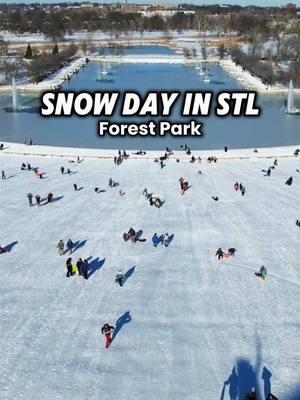 Manifesting a snow day in St. Louis tomorrow, who’s with me? ⛄️ #stlouis #stlbucketlist #explore #snowday #snow #saintlouis #foryoupage 