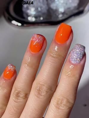 Salon quality acrylic nails alternative in minutes 👀✨ over 400 colors to fit your mood 🙋‍♀️💅 #diynails #newyearnails #dipnails #dipnailstutorial #dipnailsystem #nailsartvideos #nailsoftiktok #thenagaia #glitternails #silvernails #ombrenails #cutenails #fyp #shimmernails #vibrantnails #thenagaianailart 