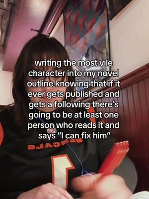 it’s because in my head he looks like chase stokes #fyp #foryou #trend #trending #writing #writer #writertok #novel #writingprocess #write #author #BookTok #writingabook #writingtips #writingcommunity 