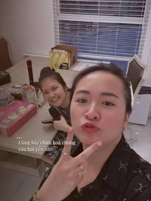 So happy!!!🎉🥂💋#storytime #lovestory #life #loveyourself #viraltiktok #viralvideo #xuhuong #xuhuong #lgbt🌈 #gei #happyholidays #wearetogether #bachhop 