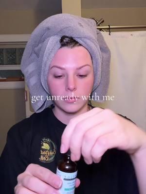 Get unready with me. Making these little videos keeps me on my skincare, so enjoy :) #skincare #skincaretips #skincareroutine #skincareproducts #nightroutine #nightdoneright #nighttimeroutine #bedtimeroutine #getunreadywithme #tiktokshopfinds #tiktokshopskincare #bestskincare #bestskincareproducts 