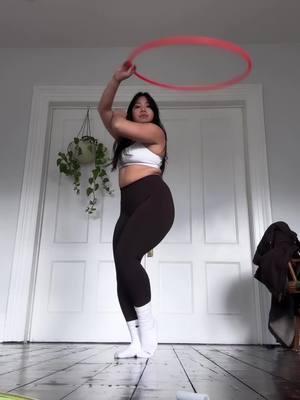 add more hoop flow into my life #hulahooper #hulahooping #hulahoop 