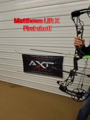 Matthew’s Lift X  first shot no sights. #mathewsarchery #pikecountyarchery #illinois #illinoisxtremewhitetails 