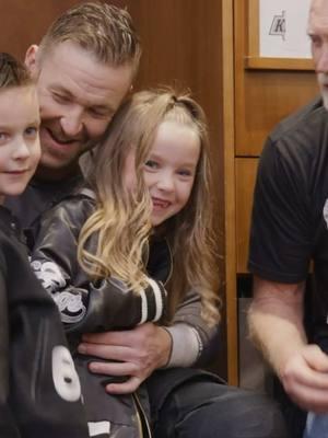 The cutest thing you’ll see today 🤍 #lakings #NHL 